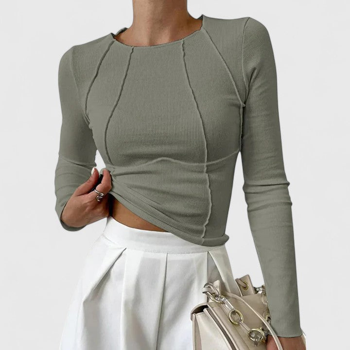 Hayden Rosa | Comfortable top with long sleeves